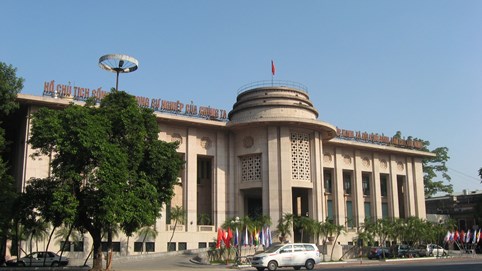 Khách hàng bị thiệt hại do mưa lũ khu vực Miền Trung và Tây Nguyên sẽ được xem xét miễn giảm lãi vay, hỗ trợ vay mới