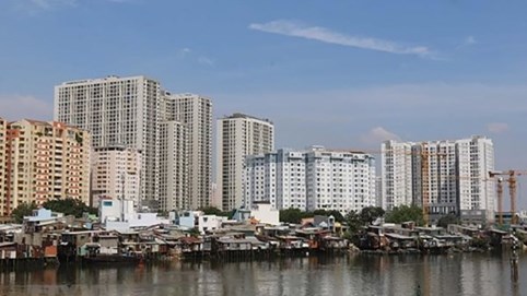 Hàng tồn chất đống, doanh nghiệp bất động sản chật vật tìm cách tăng trưởng