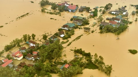 Mưa lũ gây thiệt hại 2.700 tỷ đồng trong tháng 10