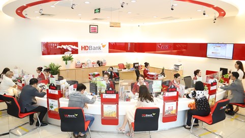 Đẩy mạnh kinh doanh số, HDBank báo lãi vượt 12.650 tỉ, tăng 46,6% so với cùng kỳ, triển khai chia cổ tức 20%