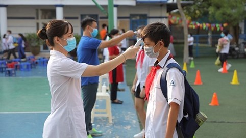 Hà Nội cho một số học sinh trở lại trường từ 8/11