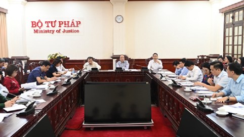 Đẩy nhanh tiến độ thực hiện Chương trình xây dựng luật, pháp lệnh và ban hành văn bản quy định chi tiết