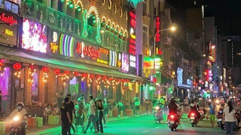 TP HCM tạm dừng hoạt động karaoke, vũ trường, massage, spa, quán bar