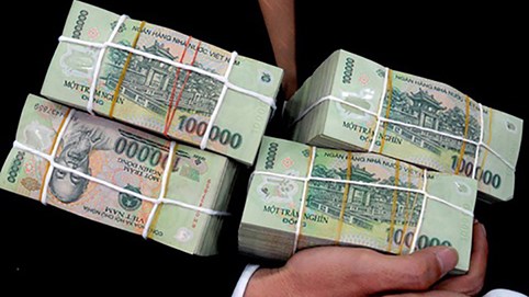 Ngân hàng rao bán cả cây dừa, xoài để xử lý nợ