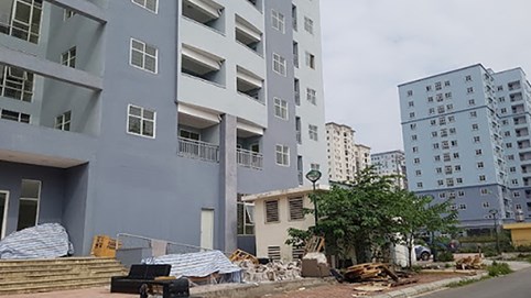 5 tòa chung cư tái định cư nằm trên đất vàng bị ‘bỏ hoang’ ở Hà Nội