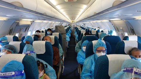 Hành khách bay từ TP HCM, Cần Thơ sẽ không cần xét nghiệm âm tính trong 72h