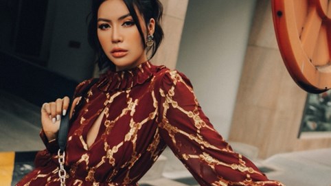 Minh Tú sành điệu dạo phố Sài Gòn ngày cuối năm