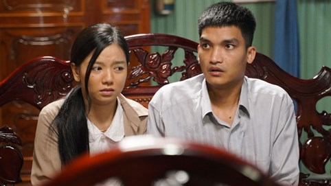 Mạc Văn Khoa - Lê Hạ Anh: Cặp vợ chồng “vô duyên” và gây cười của 