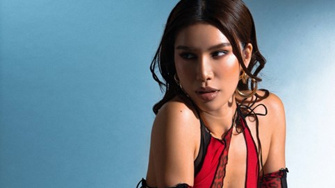 Minh Tú chọn cách 