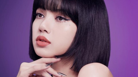 Lisa - thành viên sắp debut của BlackPink giàu có cỡ nào?