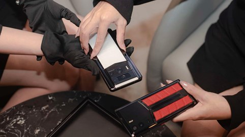 Hai chiếc smartphone Vertu bán chạy tại thị trường Việt Nam 