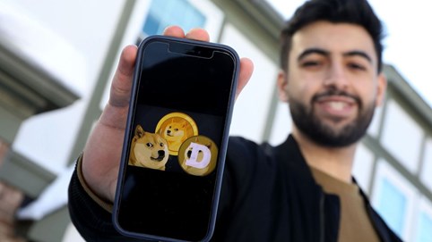 Sau màn tăng giá ngoạn mục 12.000% của dogecoin, người chơi săn tìm tiền ảo mới để đầu tư