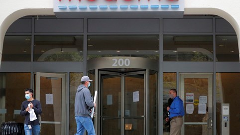 Nhân viên cấp cao của công ty sản xuất vaccine Covid-19 được trả lương đến 6 tỷ đồng