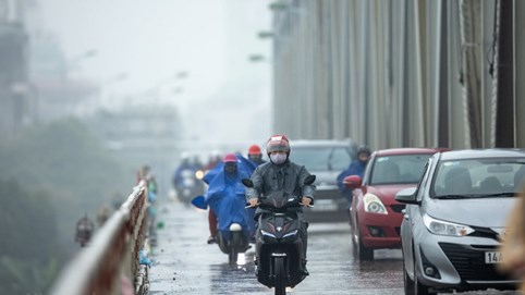 Thời tiết ngày 11/6: Bắc Bộ mưa rào và dông kéo dài; Trung Bộ nắng nóng gay gắt