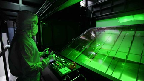 Nhu cầu tăng cao đột biến vì đại dịch, Samsung tiếp tục sản xuất màn hình LCD đến năm 2022 