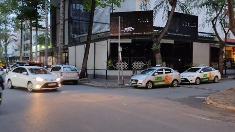 Hàng loạt quán xá phố Hàn Quốc ở Sài Gòn đua nhau dẹp tiệm vì Covid-19