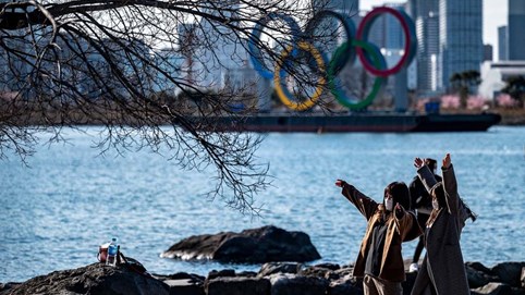 Nhật Bản quyết tổ chức Olympic Tokyo sau một năm trì hoãn nhưng không đón khách nước ngoài