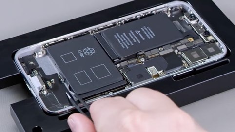 Apple tăng giá thay pin các thiết bị đã hết hạn bảo hành