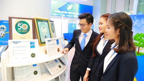 Bảo Việt dẫn đầu ngành Bảo hiểm trong Top 50 công ty niêm yết tốt nhất do Forbes Việt Nam bình chọn