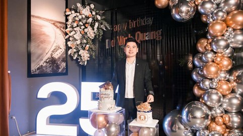 Con trai thứ của bầu Hiển làm Chủ tịch công ty nắm hàng loạt đất vàng thủ đô, sắp huy động vốn về hơn 1.200 tỷ đồng