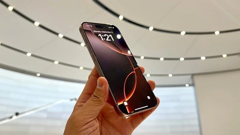 Apple cân nhắc dừng sử dụng màn hình Trung Quốc cho iPhone vì tỷ lệ lỗi cao