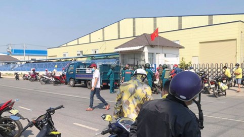 Chỉ trong 2 tháng, hơn 33.600 doanh nghiệp phải đóng cửa