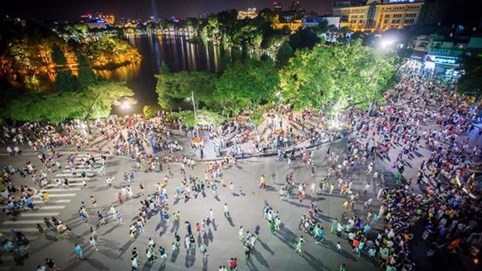 Hà Nội đồng ý mở lại phố đi bộ Hồ Gươm từ ngày 12/3