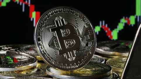 Tiền số tăng vọt, vốn hóa Bitcoin lại vượt 1.000 tỷ USD