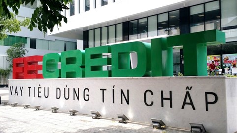 FE CREDIT cảnh báo “bẫy” vay tiền online
