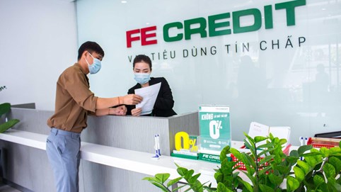 FE CREDIT cảnh báo người dùng có thể mất tiền oan vì vay online
