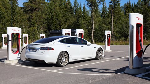 Xe điện có gì hot mà cả thế giới đua nhau làm?