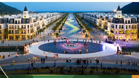 “Ông trùm” của những show diễn nước và ánh sáng lớn nhất thế giới: Đến MerryLand Quy Nhơn sẽ thấy những điều chưa từng có ở Việt Nam