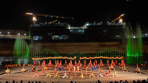 Lần đầu tiên tại Việt Nam: tinh hoa võ cổ truyền kết hợp nhạc nước hiện đại hàng đầu thế giới