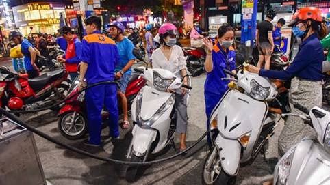 Nới cửa cho doanh nghiệp ngoại bán lẻ xăng dầu