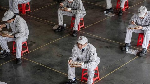 Kinh tế Trung Quốc gượng dậy nhưng đối mặt nhiều 'bóng ma' đe dọa