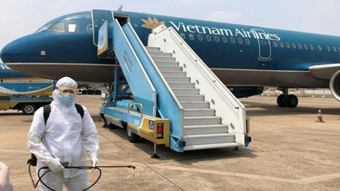 Vietnam Airlines ước lỗ gần 7.500 tỷ đồng sau nửa đầu năm