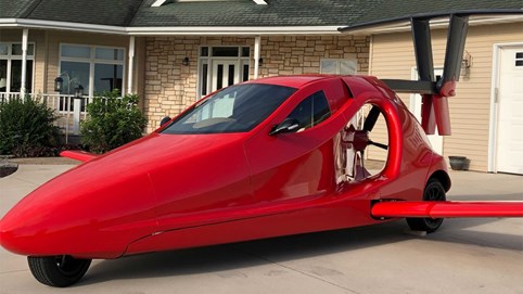 Ô tô bay được phép chạy trên đường
