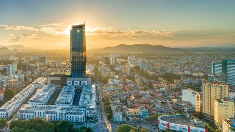 Tổ hợp TTTM kết hợp khách sạn hạng sang – Công thức thành công của Vincom Shophouse