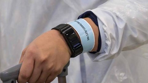 Người cách ly dịch Covid-19 tại Hàn Quốc sẽ phải đeo chiếc vòng điện tử