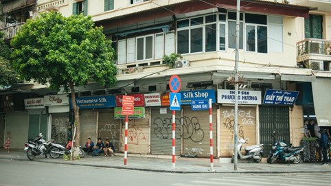 Bí tiền, hàng loạt doanh nghiệp sa thải lao động