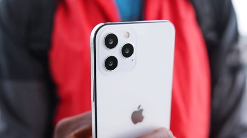 'Chiếc iPhone 12 đầu tiên về Việt Nam giá không dưới 200 triệu đồng'