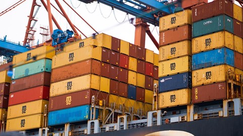 Ngành vận tải biển liên tục phá vỡ kỉ lục, đà tăng giá thuê container   