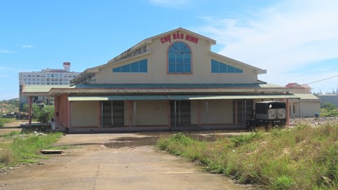 Lãng phí đầu tư ở Bảo Ninh : Chợ tiền tỉ bỏ không