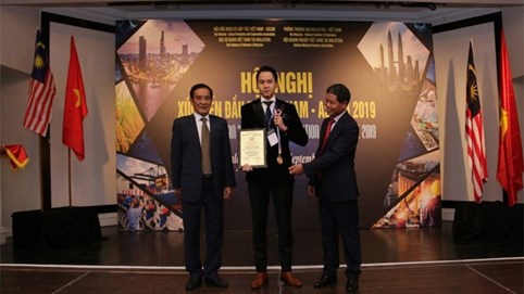 Kiến trúc sư đầu tiên nhận giải thưởng quốc tế Doanh nhân Tâm Tài Asean