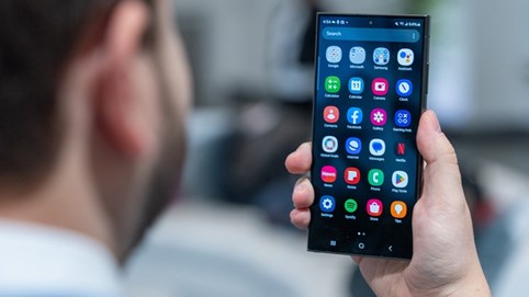 Samsung bắt đầu sử dụng màn hình Trung Quốc trên smartphone của mình, bất chấp việc là nhà sản xuất màn hình lớn nhất thế giới