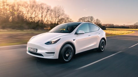 Tesla đổ lỗi cho người dùng trong vụ tai nạn tại Trung Quốc