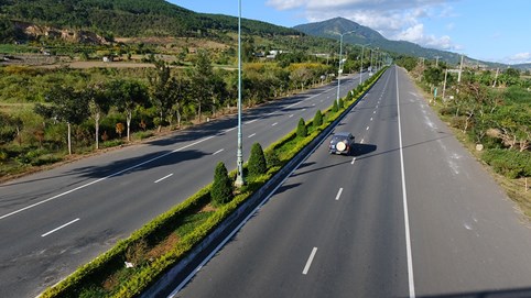 Khoảng 156.000 tỷ đồng dành cho các tuyến đường bộ cao tốc kết nối vùng Tây Nguyên