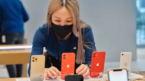 iPhone 12 xách tay giảm giá tiền triệu vẫn không đáng mua