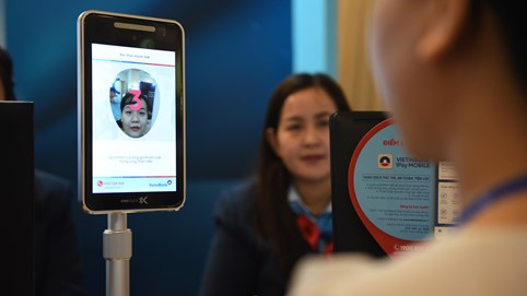 Chính thức cho mở tài khoản ngân hàng từ xa từ 5/3/2021