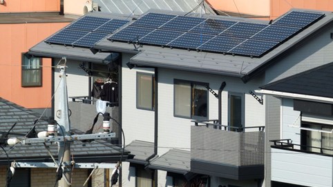 Nhà xây mới tại thủ đô Nhật Bản từ 2025 sẽ phải lắp điện mặt trời áp mái